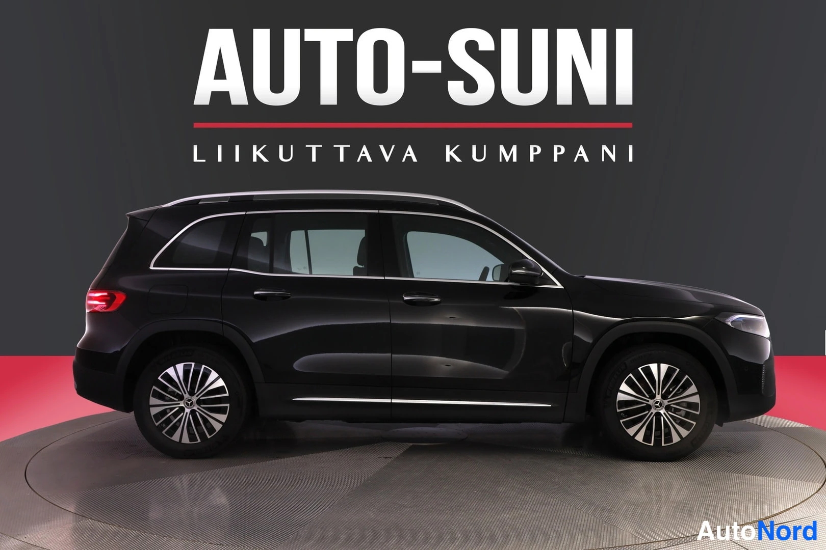 Hopea Mercedes-Benz EQB 2026, sivulta, kuva 3