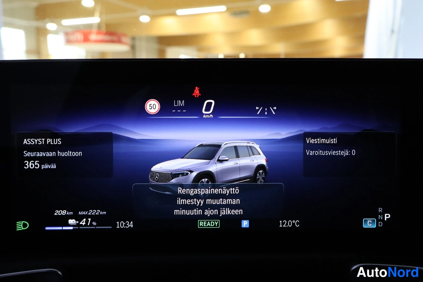 Hopea Mercedes-Benz EQB 2026, kuva 15