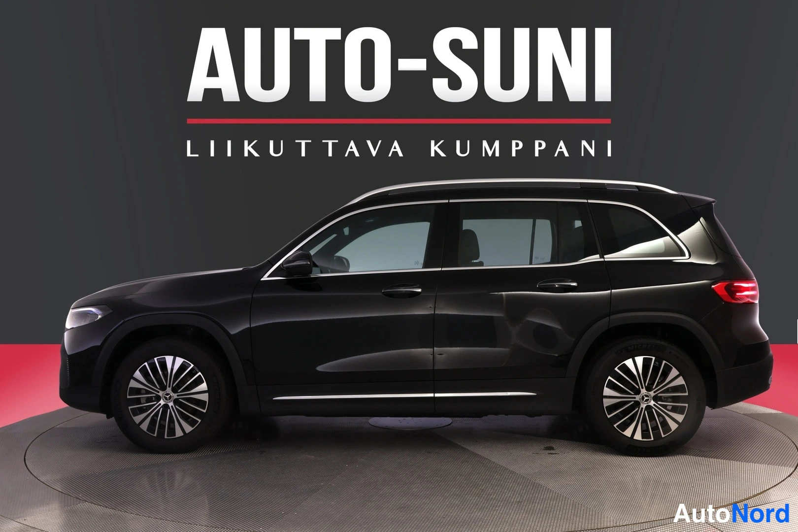 Hopea Mercedes-Benz EQB 2026, sivulta, kuva 4