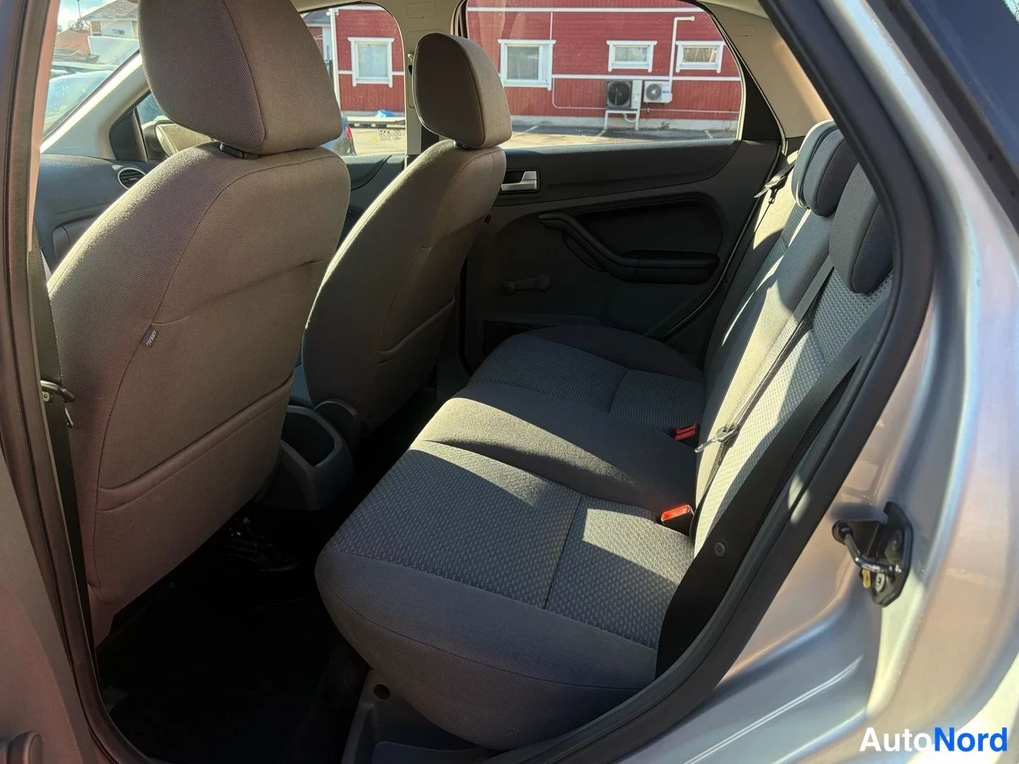 Hopea Ford Focus 2006, kuva 7
