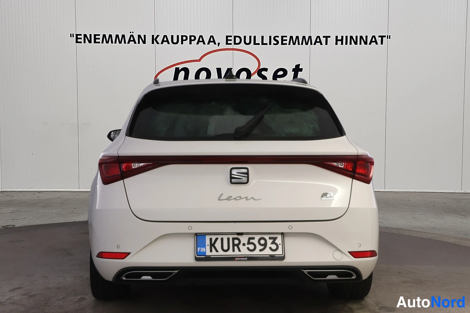 Valkoinen Seat Leon Sportstourer 2020, takaa, kuva 6