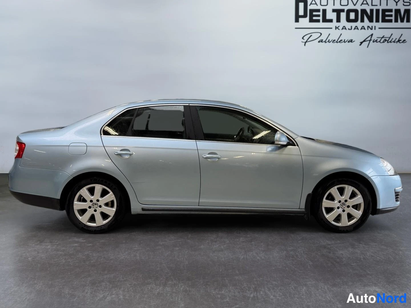 Hopea Volkswagen Jetta 2007, sivulta, kuva 5