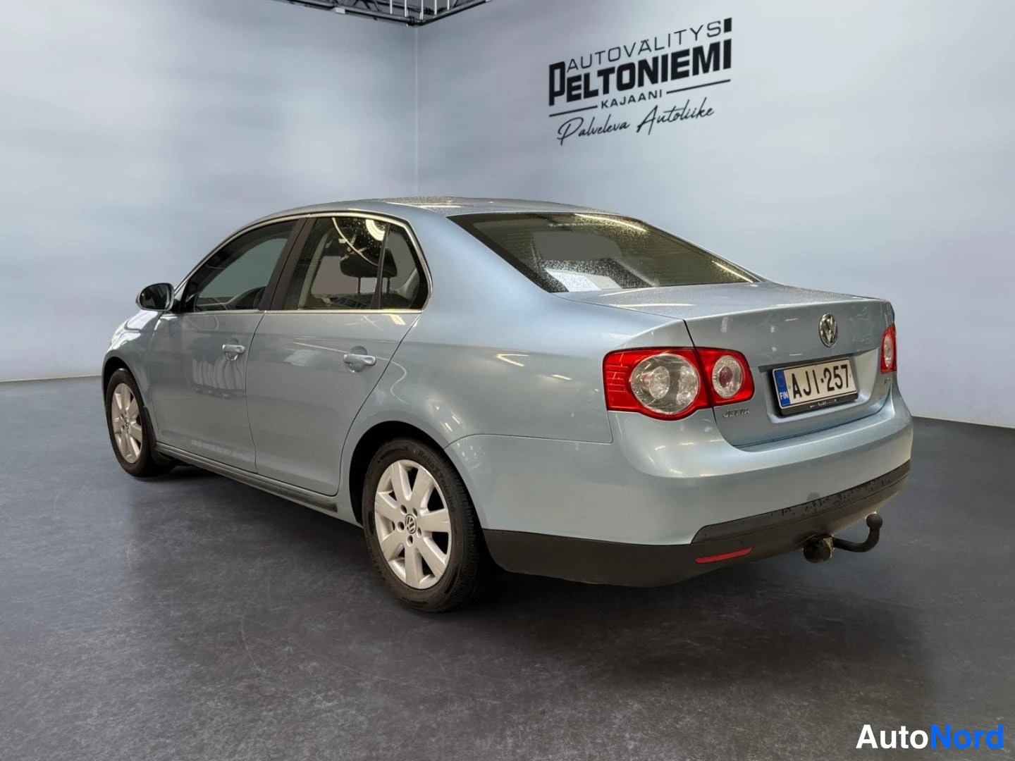 Hopea Volkswagen Jetta 2007, takaviisto, kuva 7