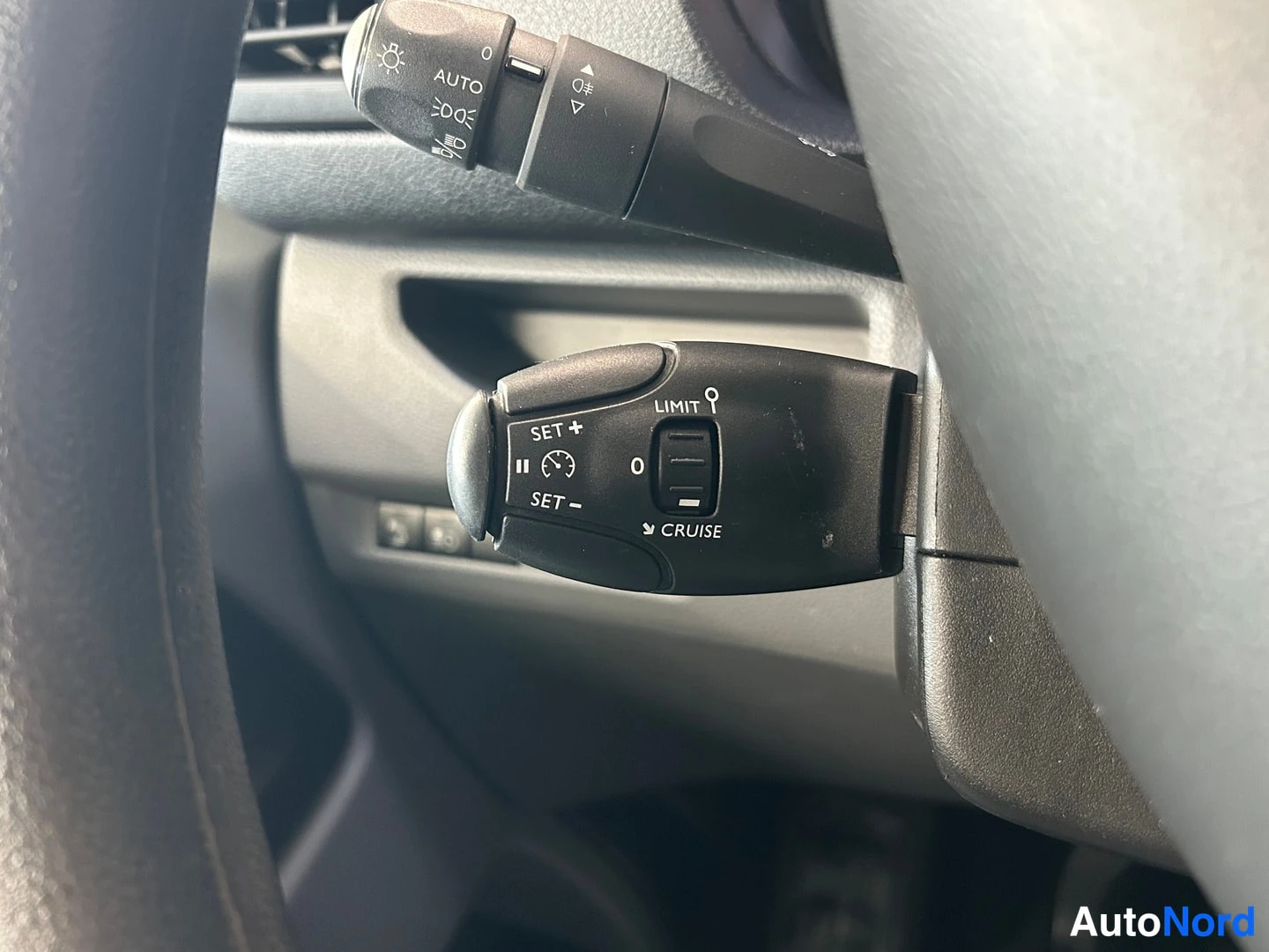 Valkoinen Toyota Proace 2019, kuva 14