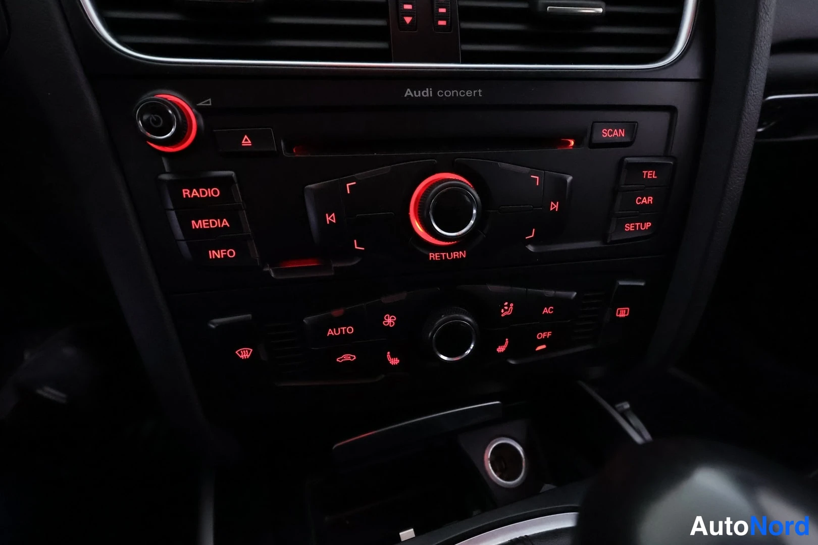 Valkoinen Audi A4 2010, kuva 35