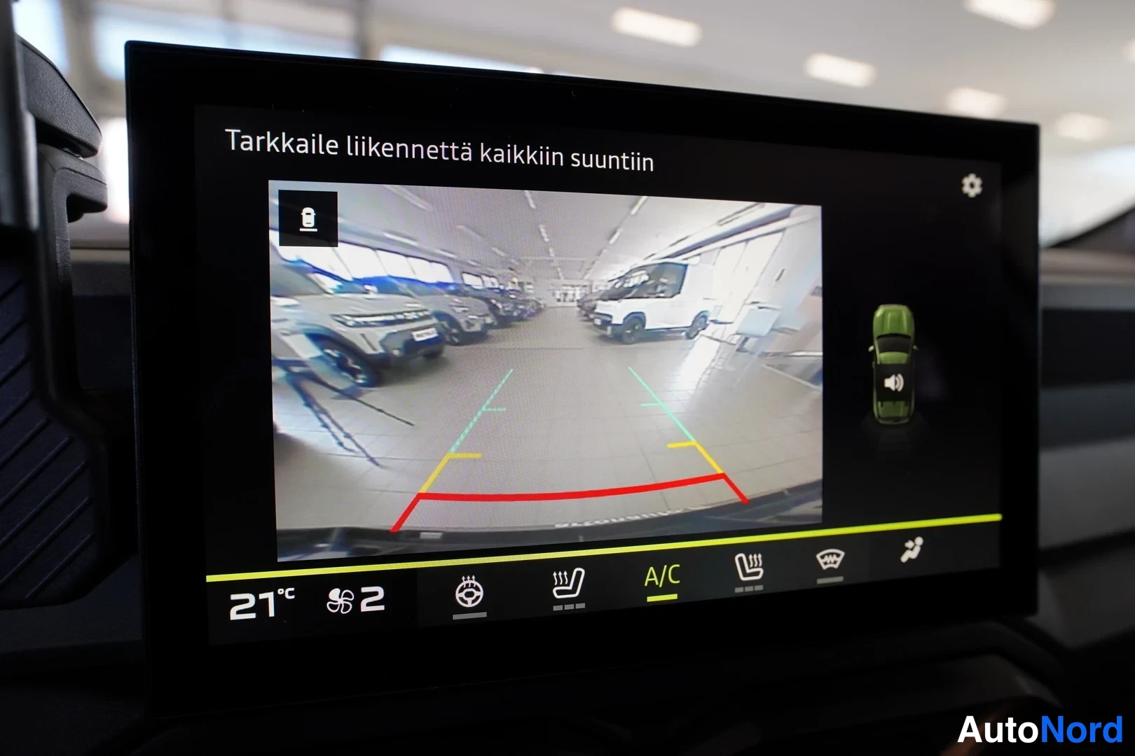 Valkoinen Dacia Duster 2026, kuva 11
