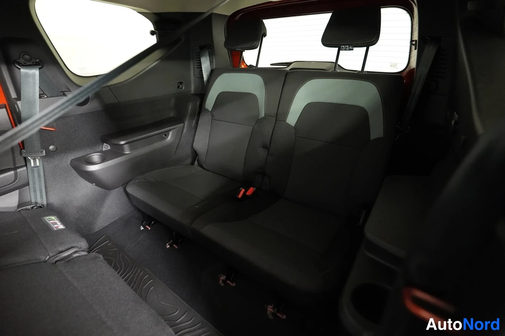 Red Dacia Jogger 2026, photo 51