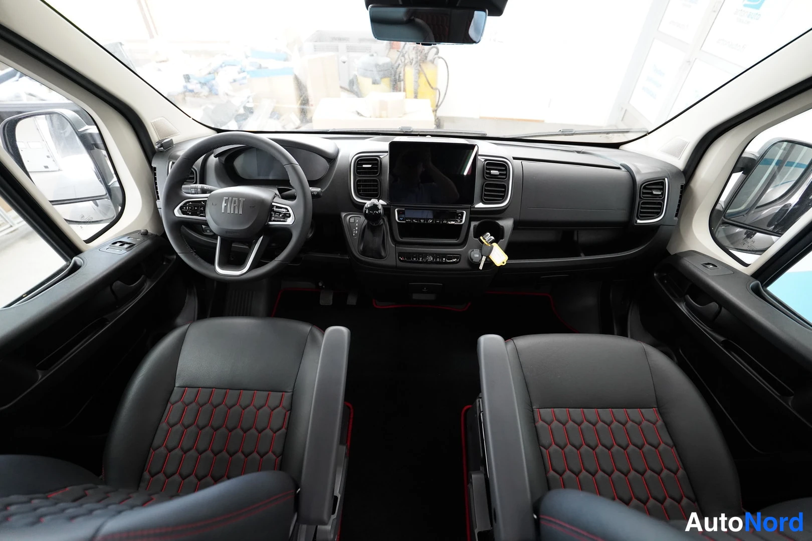 Harmaa Fiat Ducato 2026, kuva 9