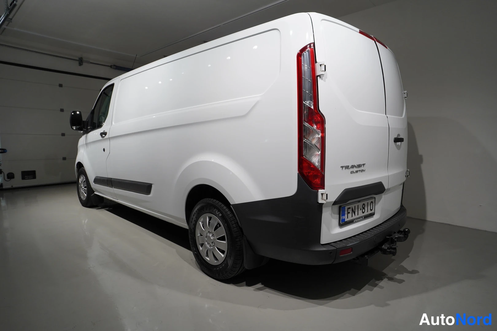 Valkoinen Ford Transit Custom 2018, takaviisto, kuva 12