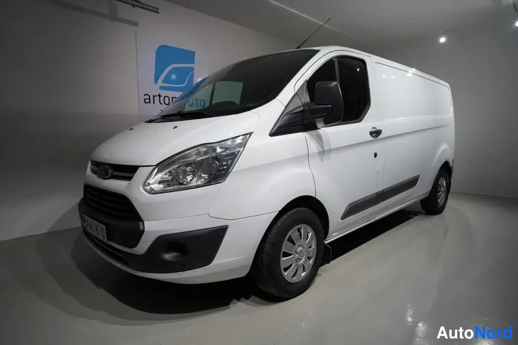 Valkoinen Ford Transit Custom 2018, etuviisto, keula vasemmalle, kuva 6