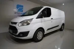 Valkoinen Ford Transit Custom 2018, etuviisto, keula vasemmalle, kuva 3