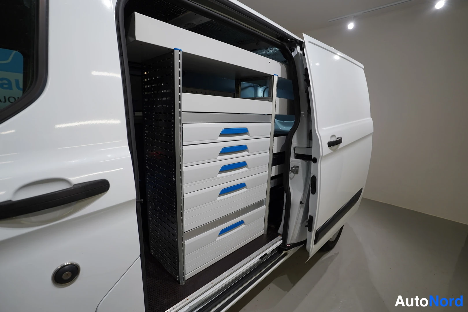 White Ford Transit Custom 2019, side, photo 10
