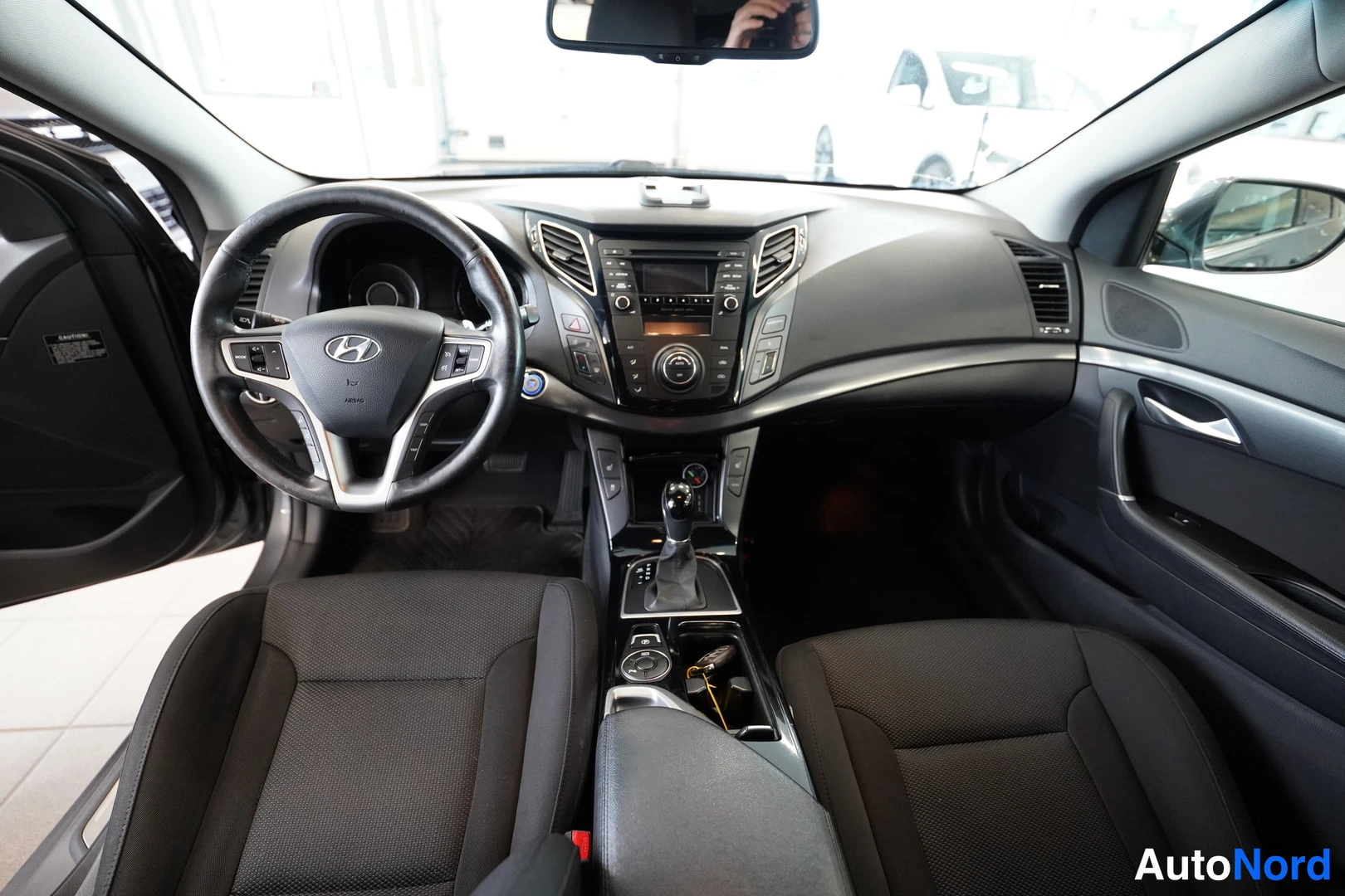 Harmaa Hyundai i40 2011, kuva 22