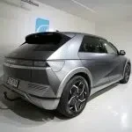 Harmaa Hyundai Ioniq 5 2022, takaviisto, kuva 17