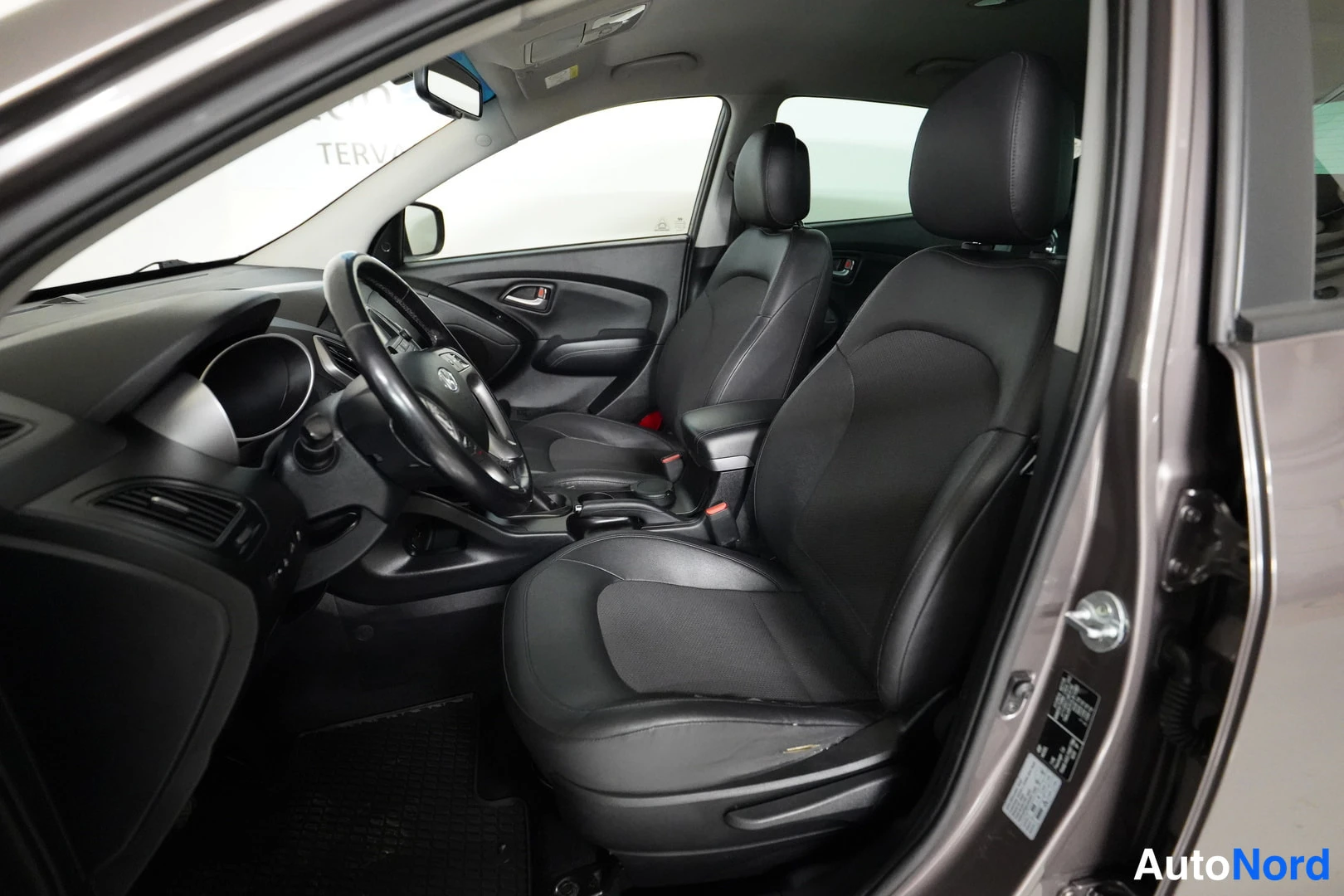 Ruskea Hyundai ix35 2014, kuva 33