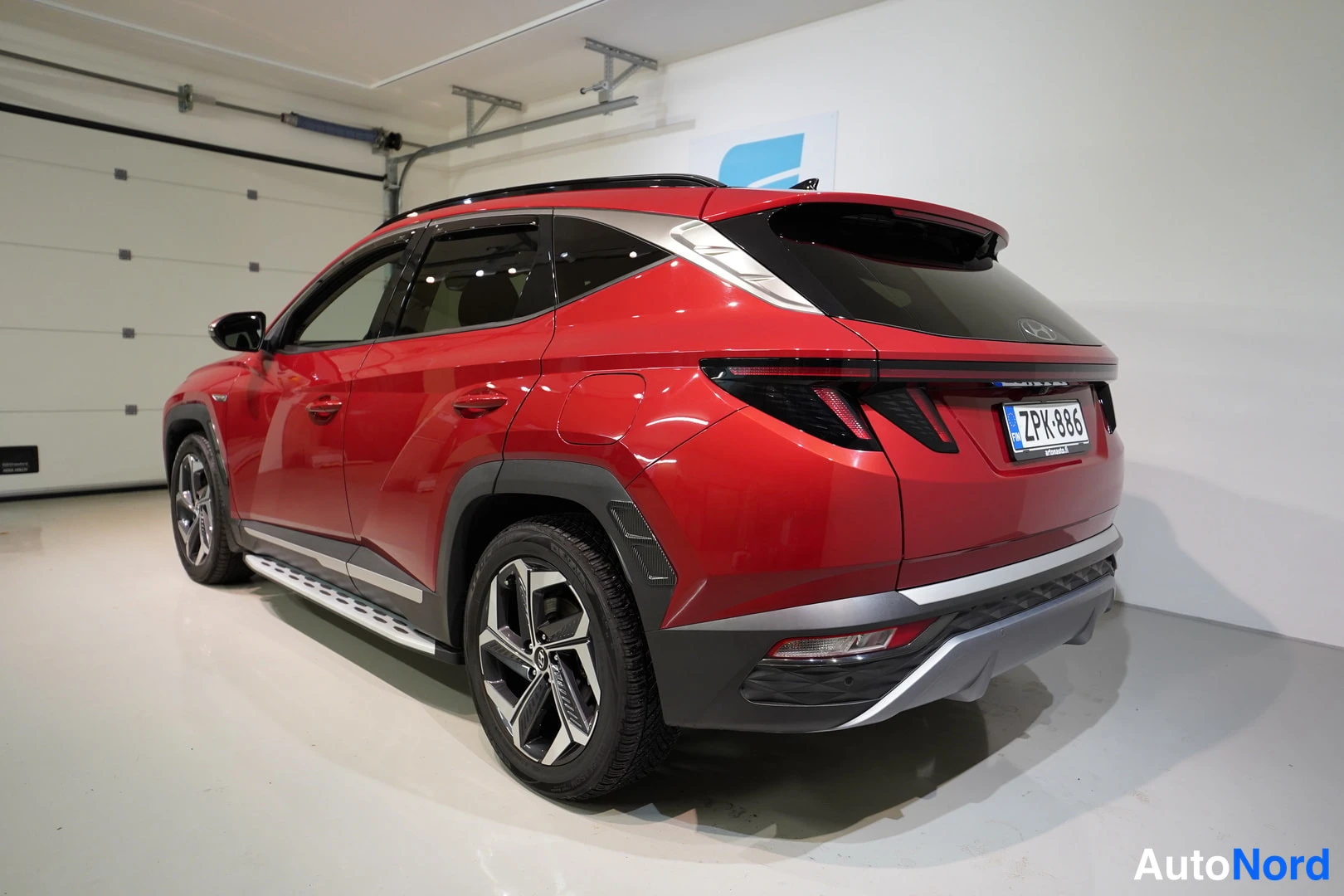Punainen Hyundai Tucson 2021, takaviisto, kuva 11
