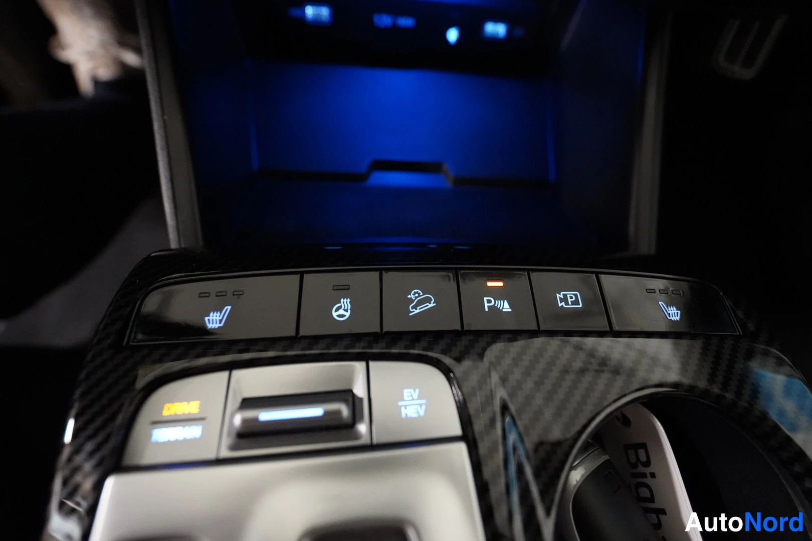 Punainen Hyundai Tucson 2021, kuva 32