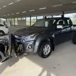 Harmaa Isuzu D-Max 2019, etuviisto, keula vasemmalle, kuva 7
