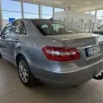 Harmaa Mercedes-Benz E 350 CDI 4MATIC 2010, takaviisto, kuva 22
