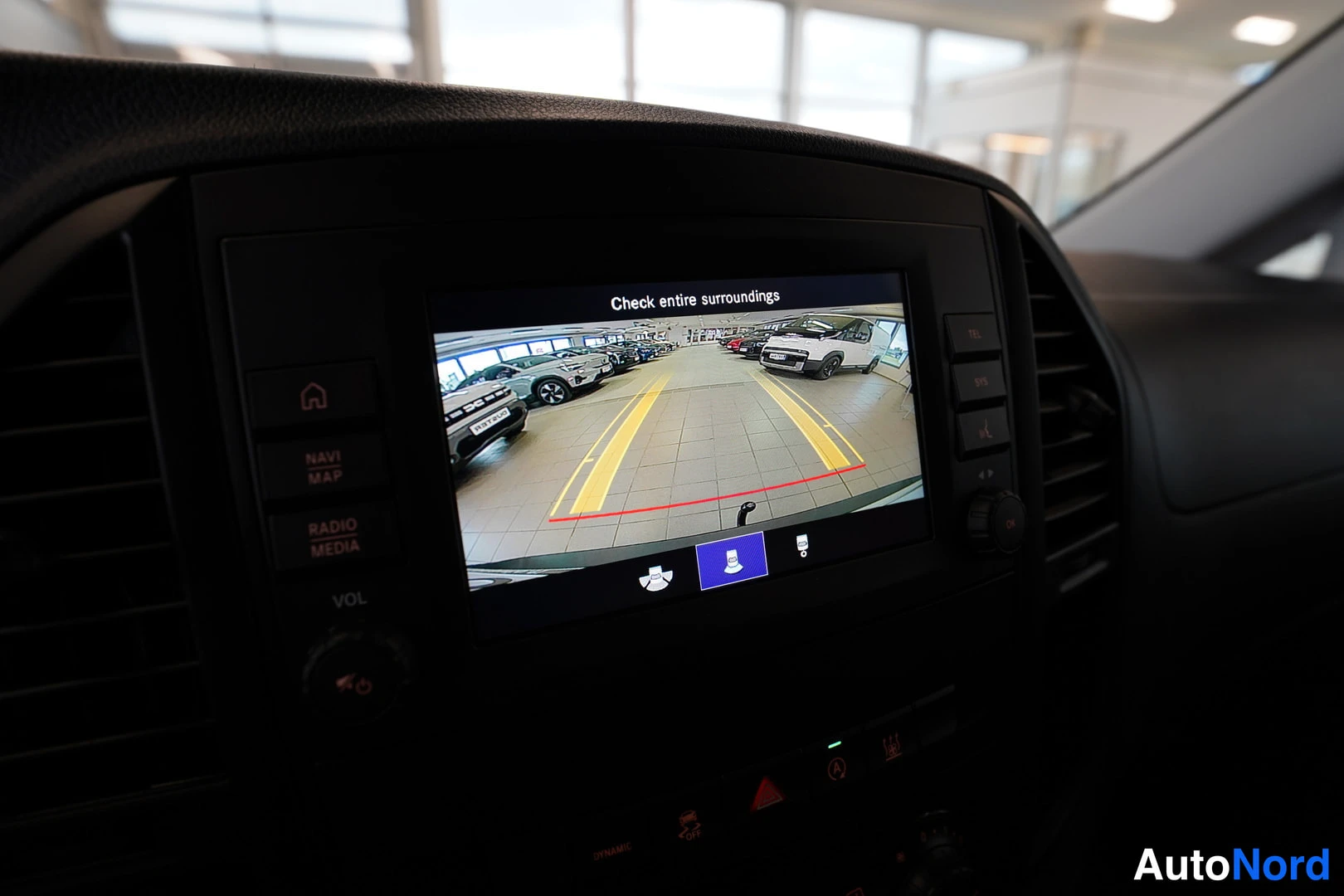 Valkoinen Mercedes-Benz Vito 114 CDI 2021, kuva 38