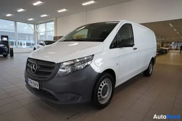 Valkoinen Mercedes-Benz Vito 114 CDI 2021, etuviisto, keula vasemmalle, kuva 5