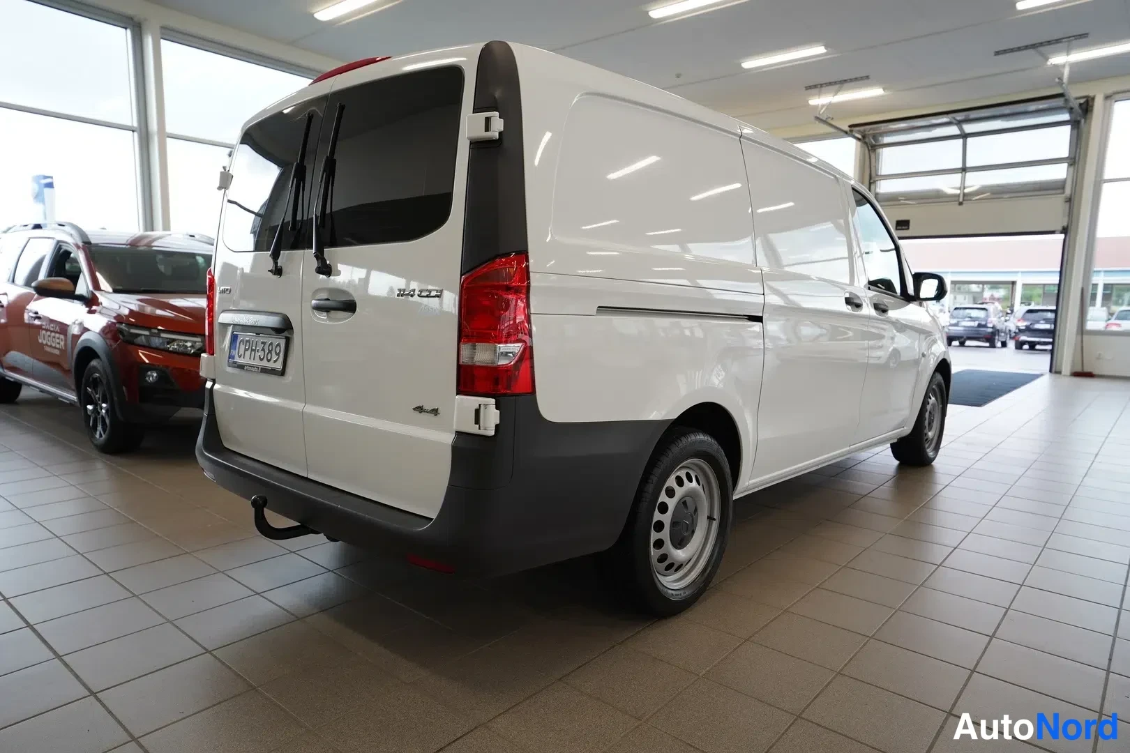 Valkoinen Mercedes-Benz Vito 114 CDI 2021, takaviisto, kuva 24