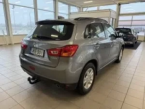 Harmaa Mitsubishi ASX 2017, takaa, kuva 27