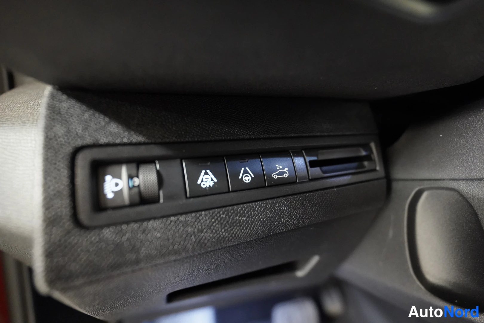 Brown Peugeot 5008 2021, photo 19