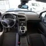 Harmaa Peugeot 5008 2016, kuva 32
