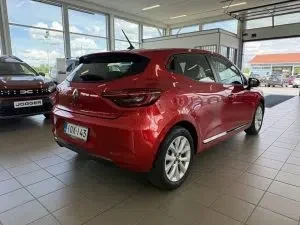 Punainen Renault Clio 2019, takaviisto, kuva 24