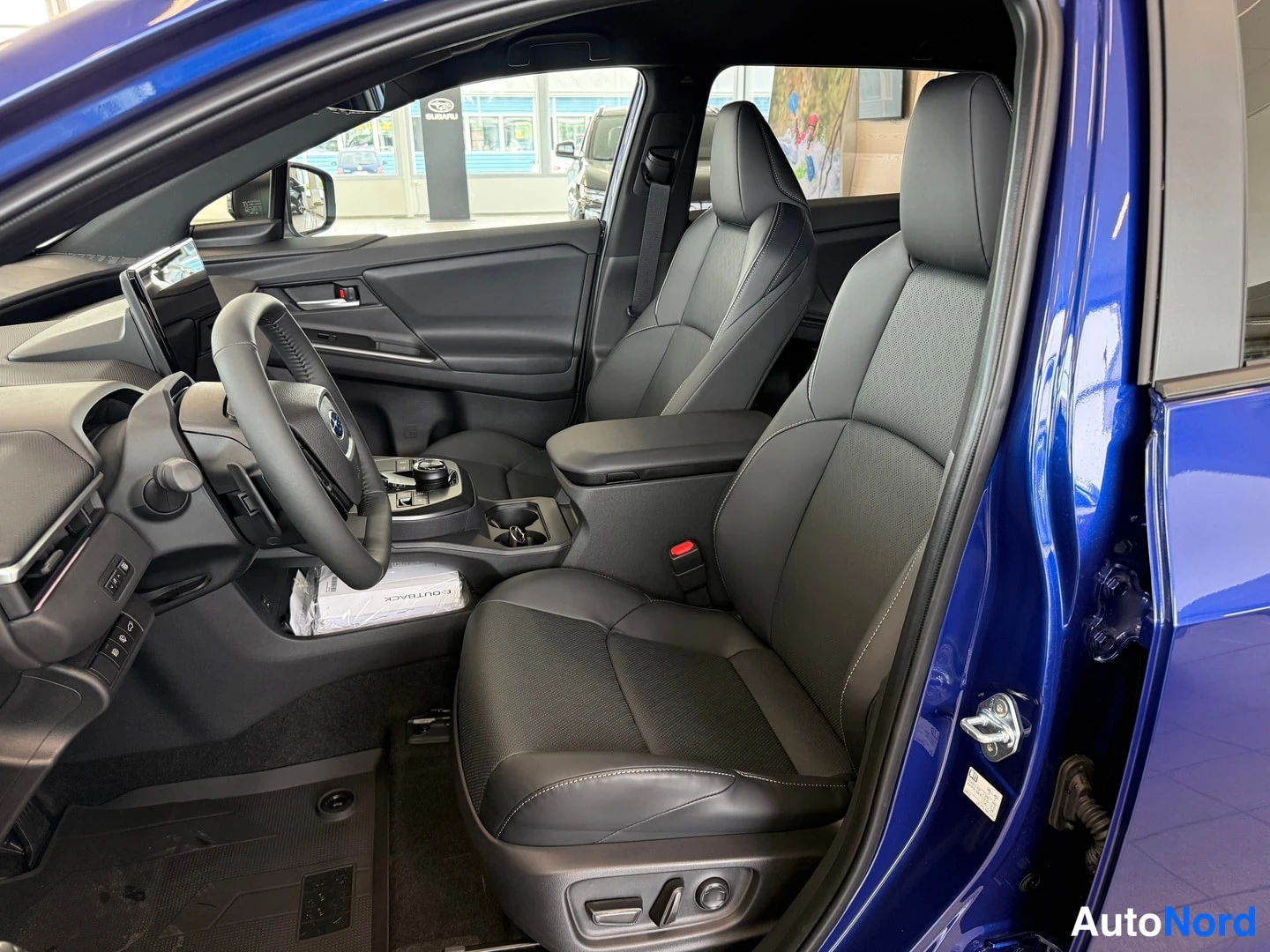 Blue Subaru Outback 2026, photo 13