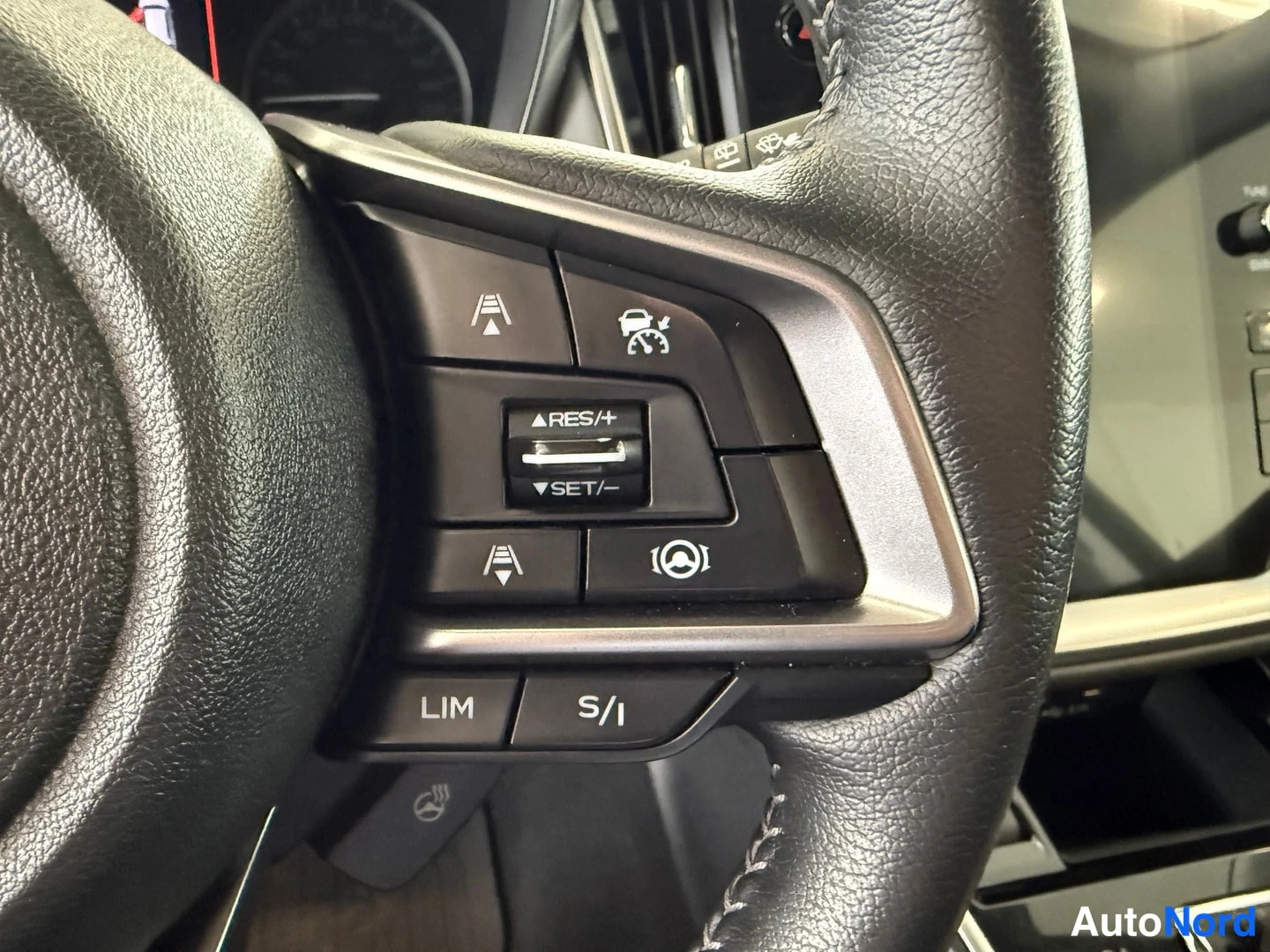 White Subaru Outback 2021, photo 25