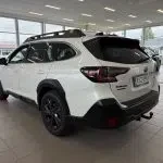 White Subaru Outback 2021, rear three-quarter, photo 13