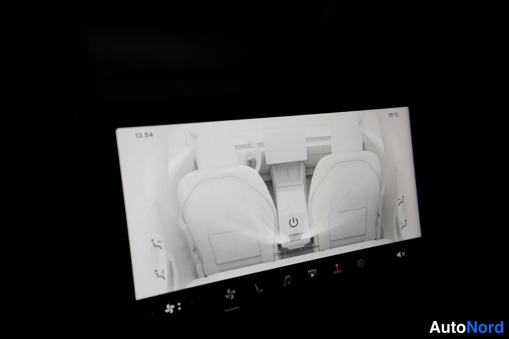 Harmaa Tesla Model 3 2024, kuva 20