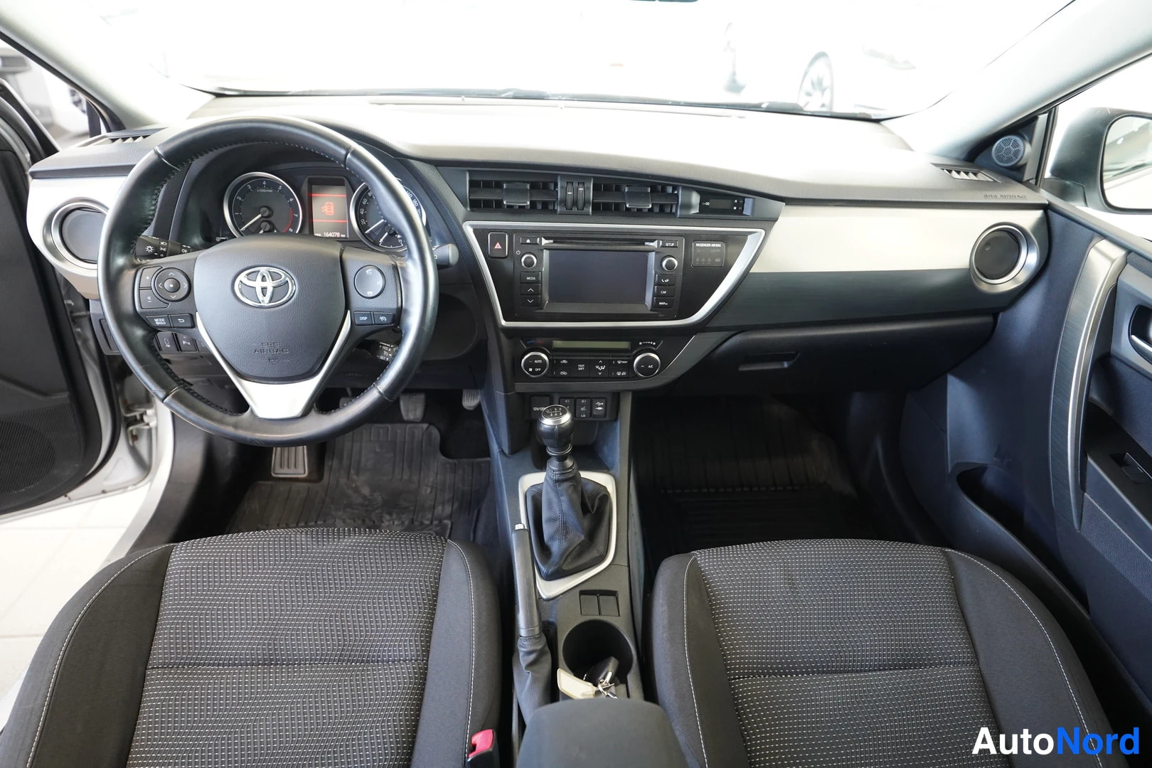 Hopea Toyota Auris 2014, kuva 20