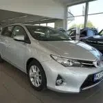Hopea Toyota Auris 2014, etuviisto, keula vasemmalle, kuva 8