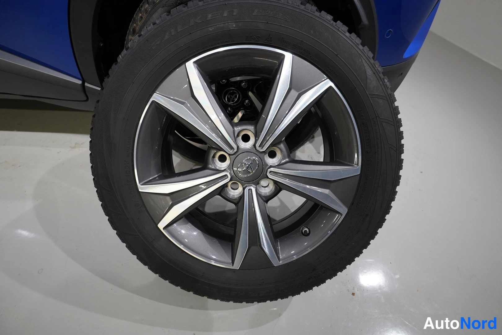 Sininen Toyota C-HR 2019, kuva 27
