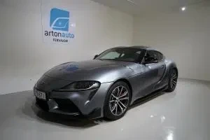 Harmaa Toyota GR Supra 2020, etuviisto, keula vasemmalle, kuva 7