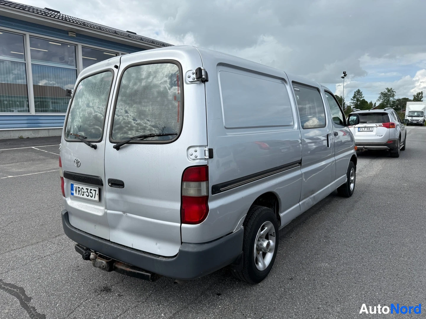 Hopea Toyota Hiace 2004, takaviisto, kuva 17
