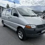 Hopea Toyota Hiace 2004, etuviisto, keula oikealle, kuva 9
