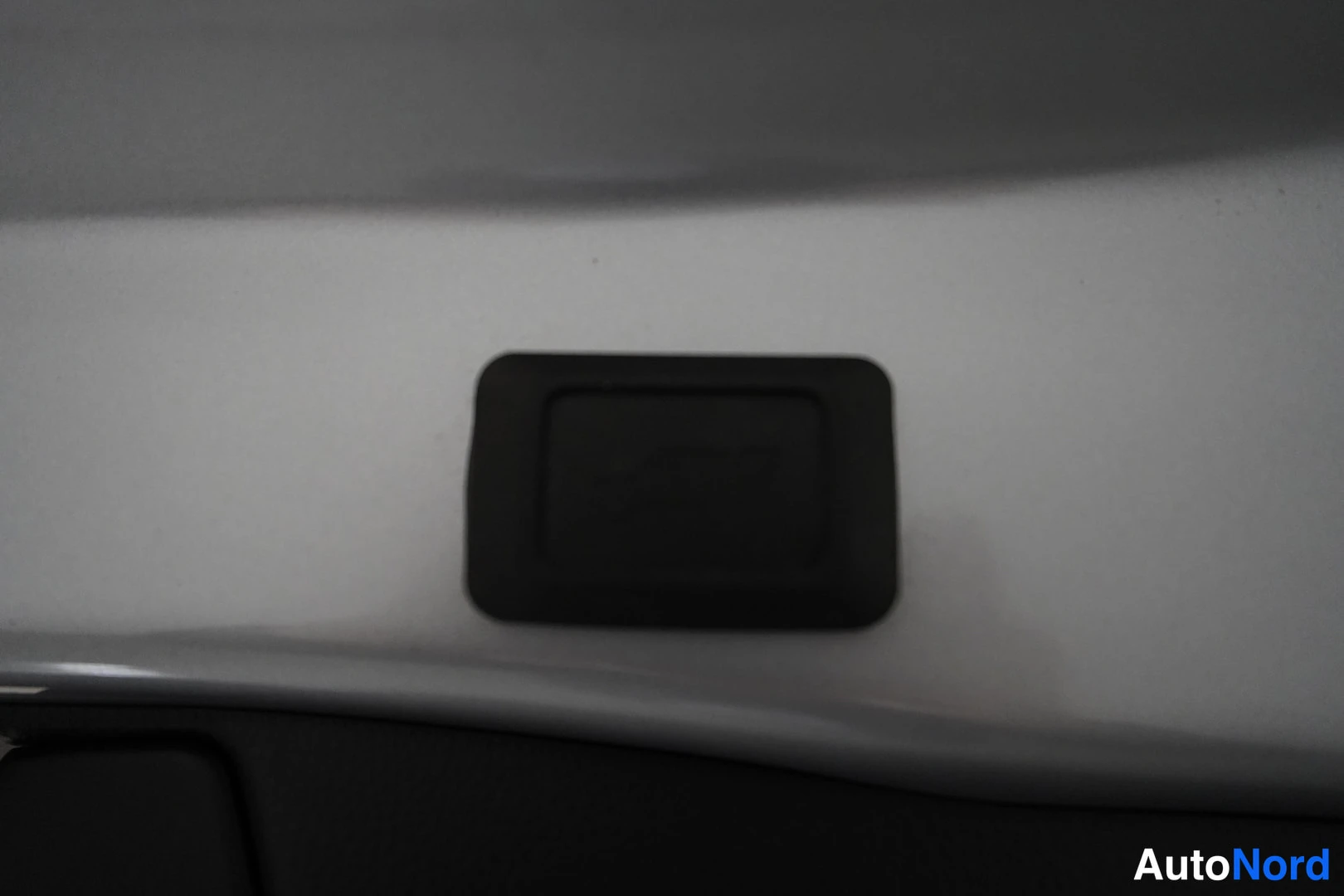 Hopea Toyota RAV4 2023, kuva 37