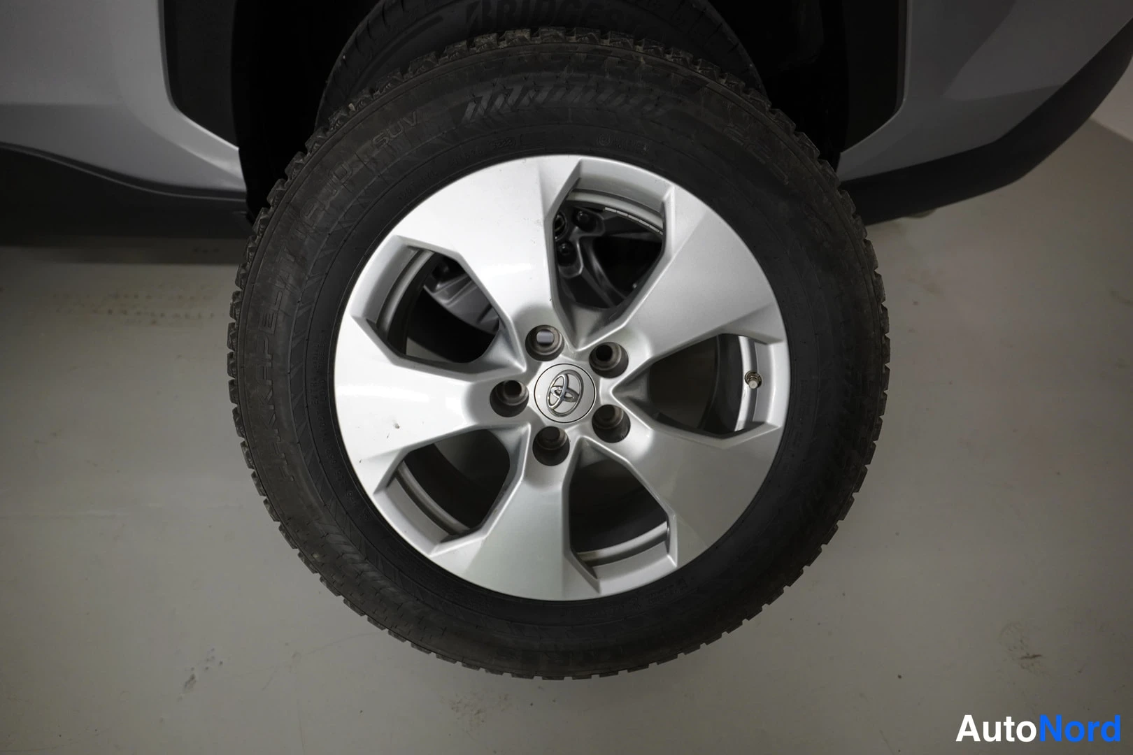 Hopea Toyota RAV4 2023, kuva 24