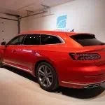 Punainen Volkswagen Arteon 2021, takaviisto, kuva 15