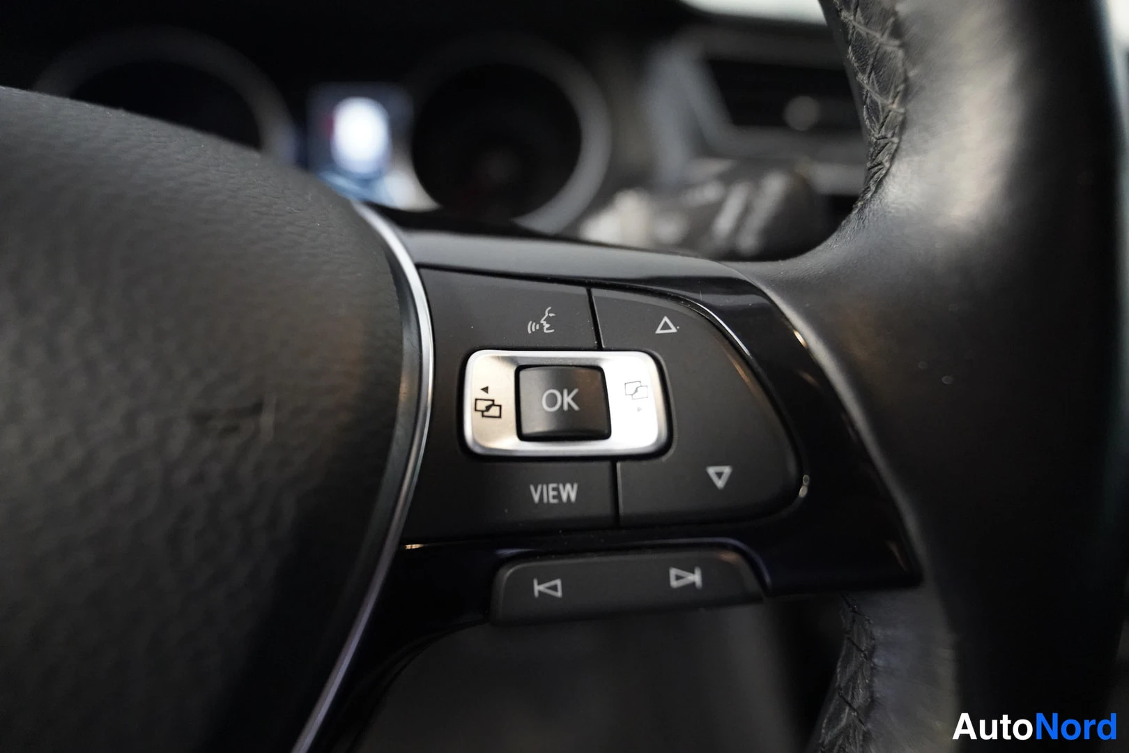 Musta Volkswagen Tiguan 2019, kuva 22
