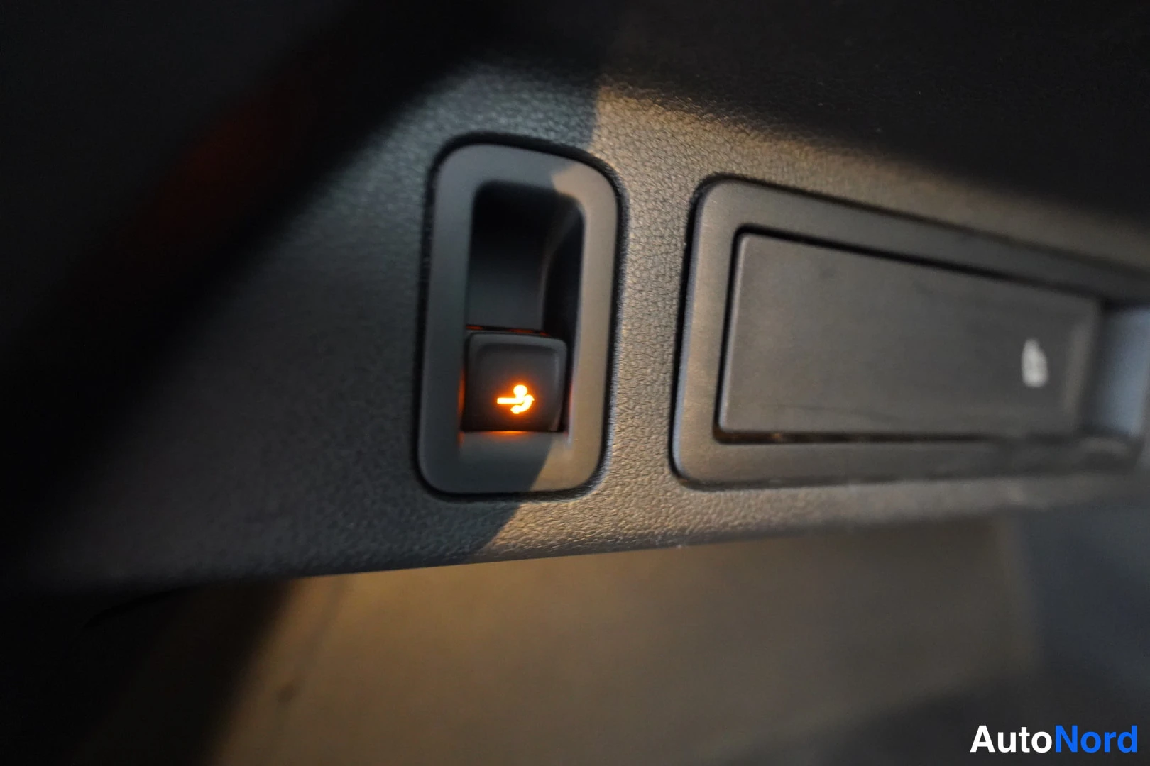 Musta Volkswagen Tiguan 2019, kuva 25