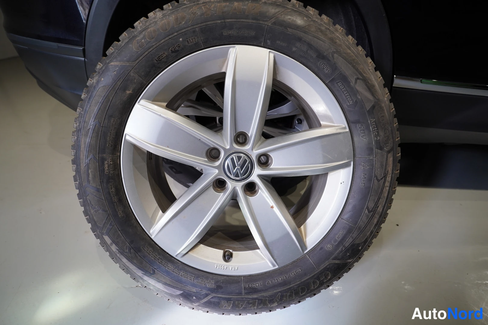 Musta Volkswagen Tiguan 2019, kuva 28