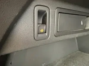 Harmaa Volkswagen Tiguan 2019, kuva 40