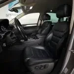 Harmaa Volkswagen Touareg 2017, kuva 30
