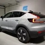 Harmaa Volvo C40 2024, takaviisto, kuva 12