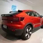 Punainen Volvo C40 2023, takaviisto, kuva 12